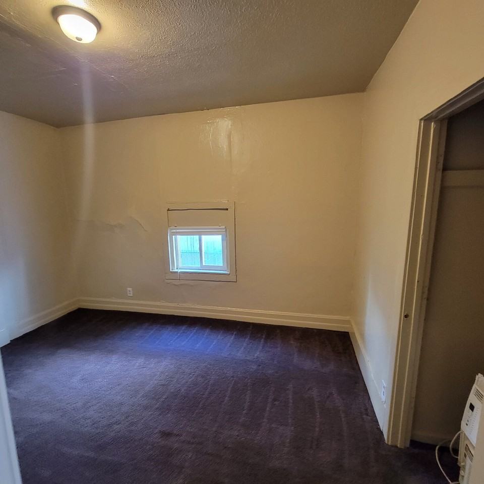 1406 Deloss St - Photo 4 of 8