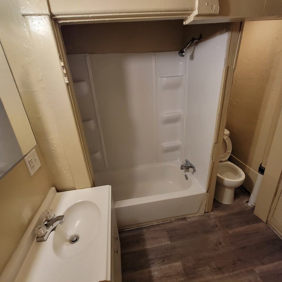 1406 Deloss St - Photo 5 of 8