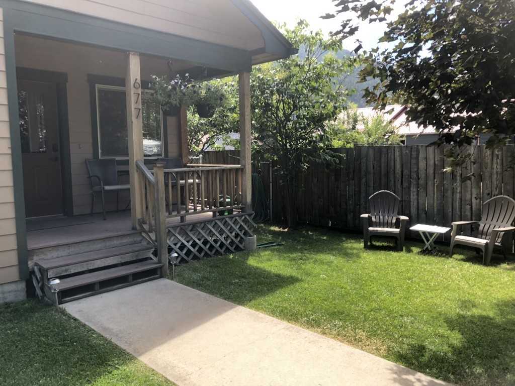 677 Speedway Ave - Photo 2 of 16