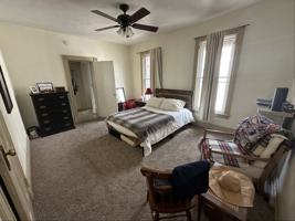 featured image of 336 W 9th St