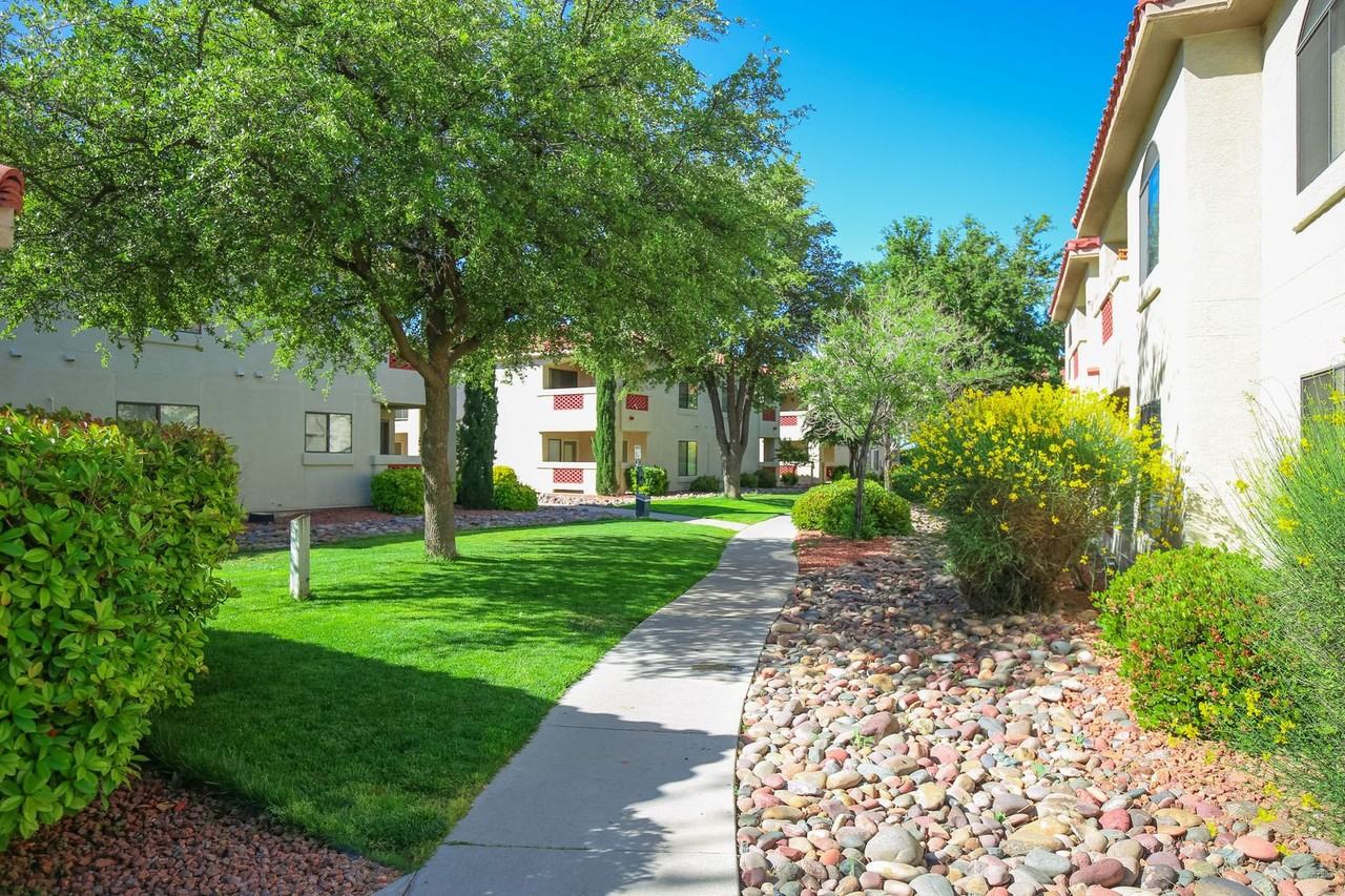Quail Ridge Apartments - Photo 5 of 14