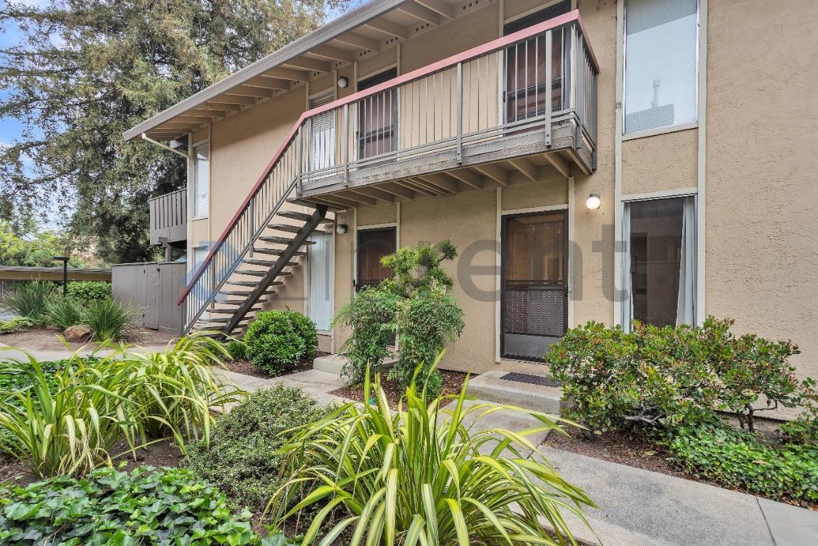 51 Massolo Dr #C - Photo 3 of 27