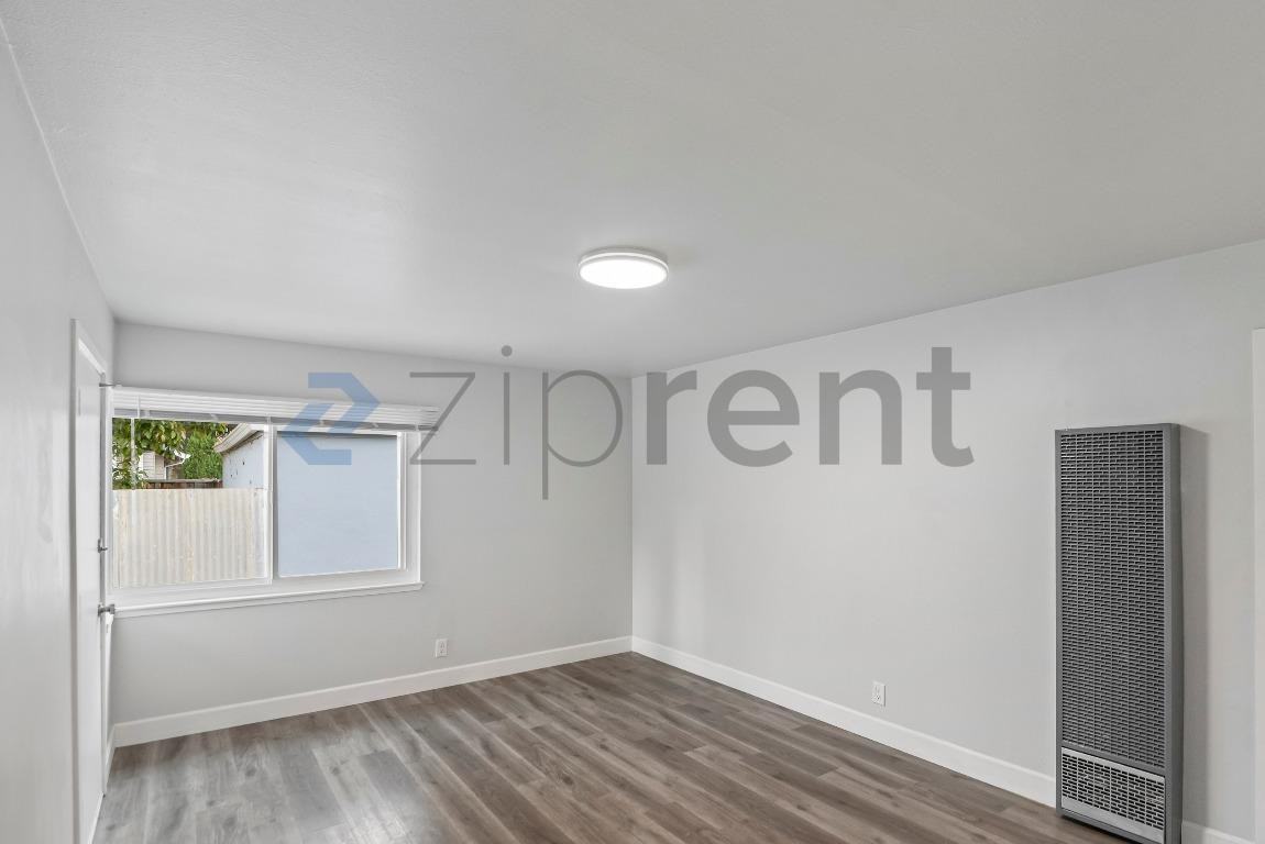 122 Asbury St - Photo 6 of 21