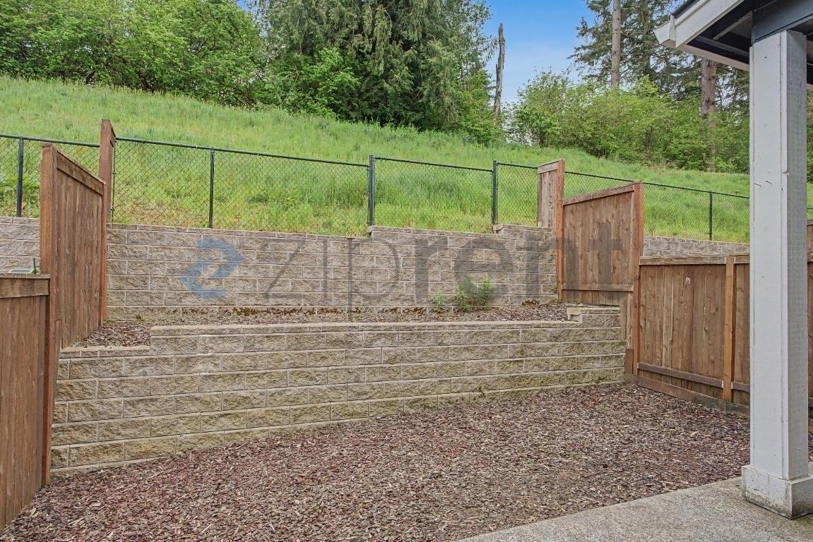 4231 Cloverhill Way - Photo 5 of 21
