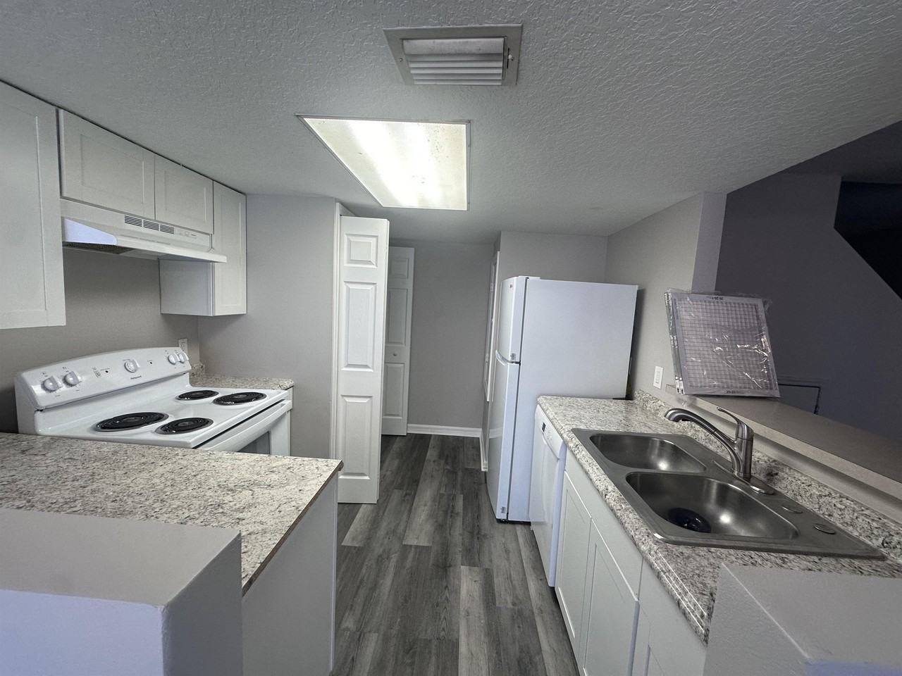 2929 Fan Palm Dr #1 - Photo 5 of 32