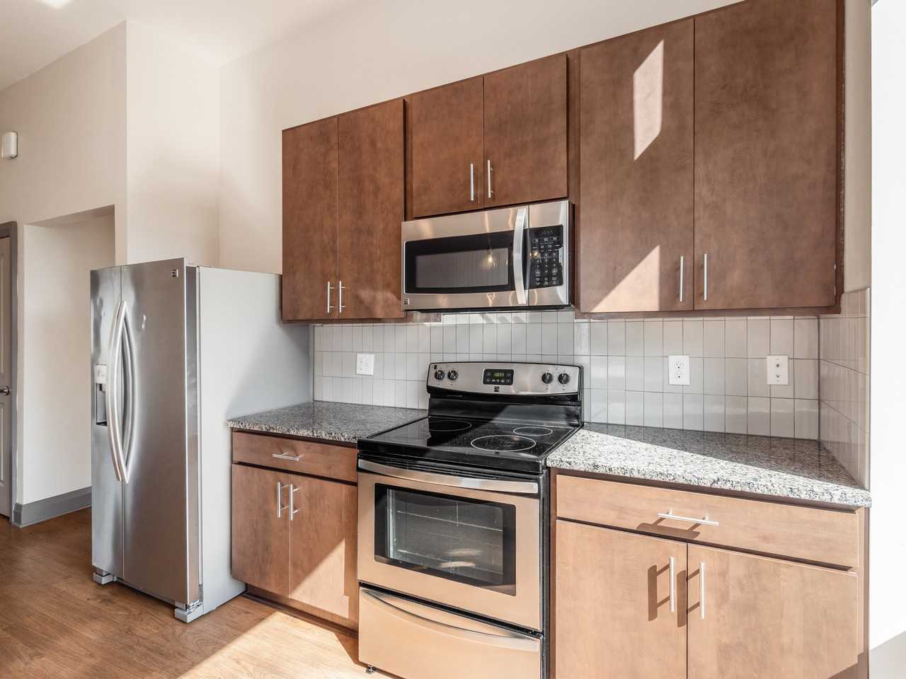 303 Front St - Photo 4 of 24