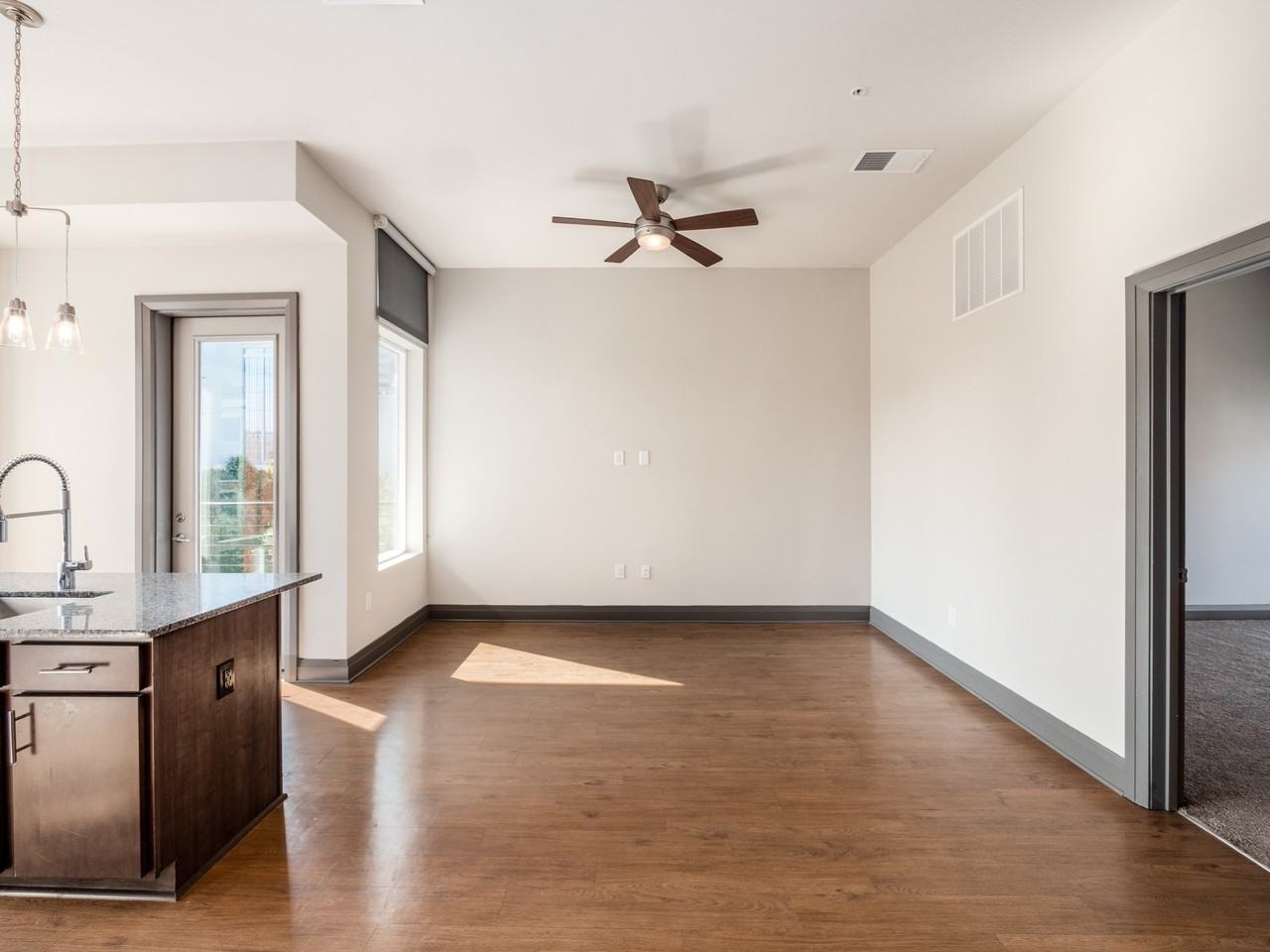303 Front St - Photo 7 of 24