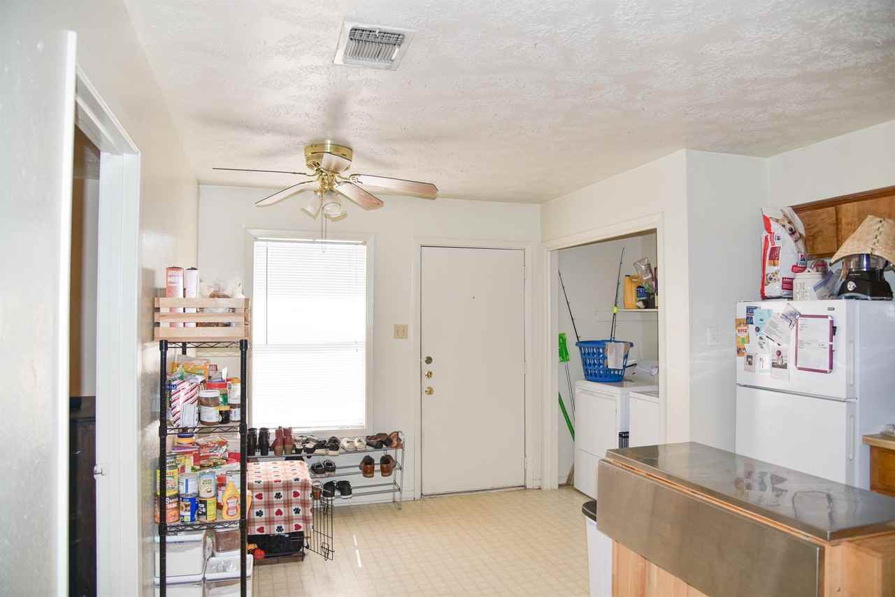 1900 Woodsman Dr #B - Photo 4 of 11