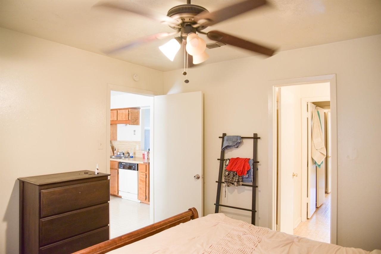 1900 Woodsman Dr #B - Photo 6 of 11