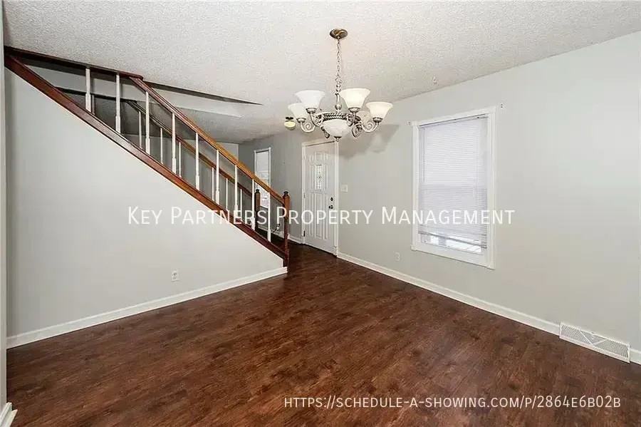 138 Nelson Cir - Photo 3 of 9