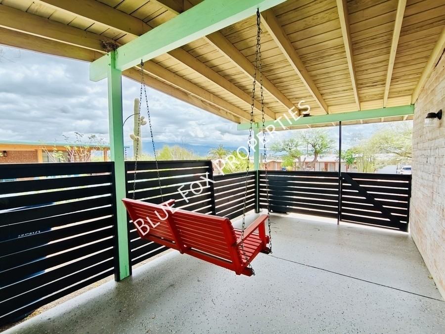 633 N Avenida Calma - Photo 4 of 21