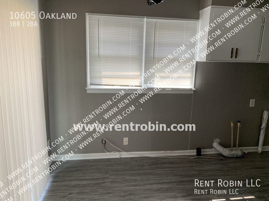 10605 Oakland Ave - Photo 5 of 19