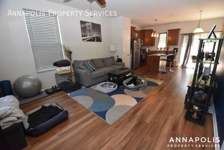 807 Croggan Cres - Photo 6 of 18