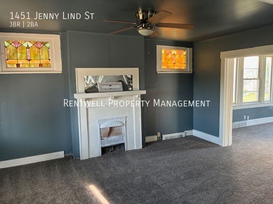 1451 Jenny Lind St - Photo 6 of 12