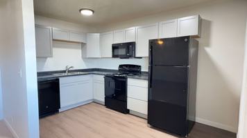 featured image of 2434 W 24th Ter