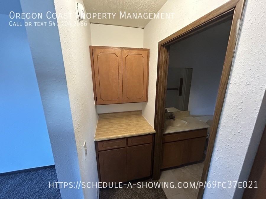 3940 Evergreen Ave Apt 3 #3 - Photo 4 of 9