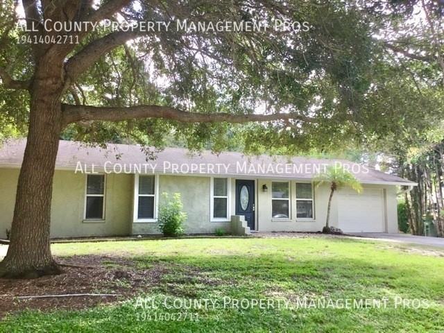 856 32nd St - Photo 3 of 15