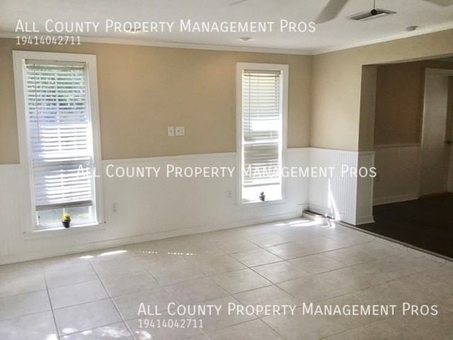 856 32nd St - Photo 7 of 15