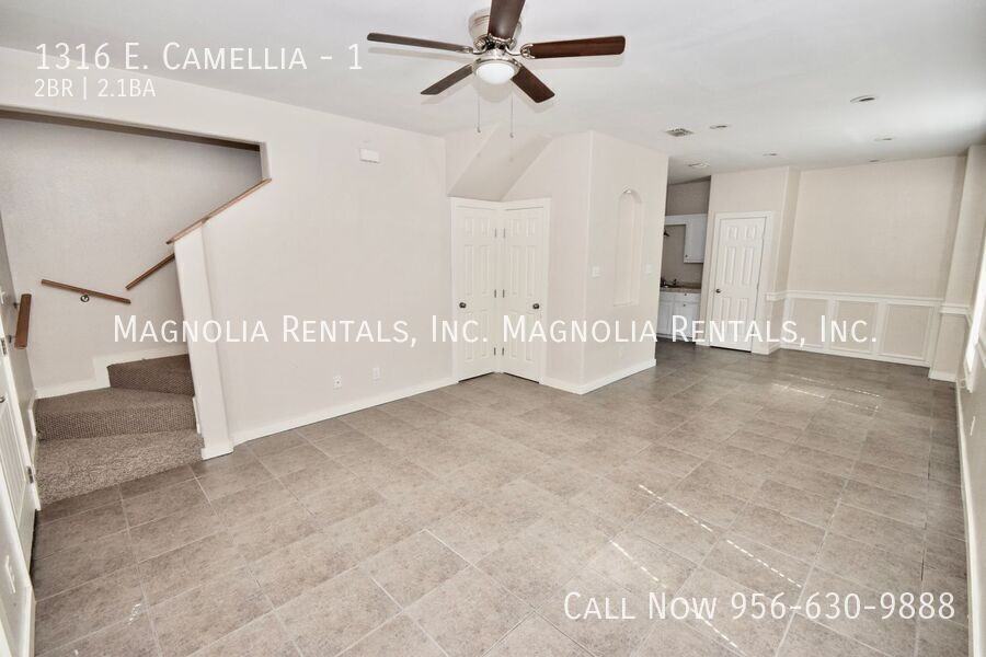 1316 E Camellia Ave #1 - Photo 3 of 9