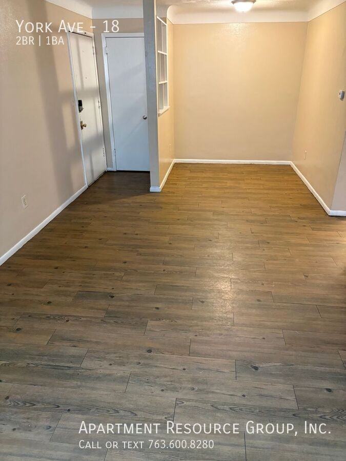 York Ave #18 - Photo 3 of 11