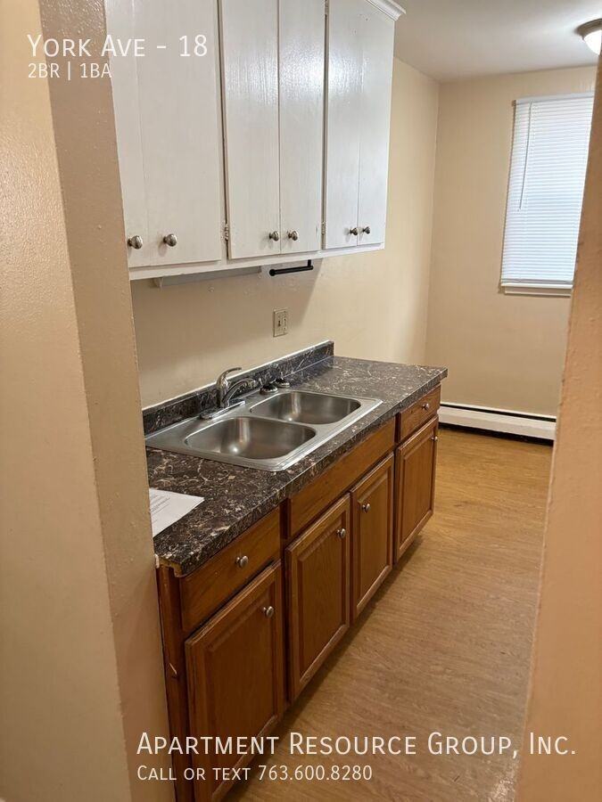 York Ave #18 - Photo 5 of 11