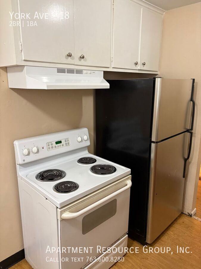 York Ave #18 - Photo 6 of 11