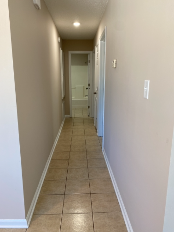 1103 W Myrtle St #A - Photo 3 of 10