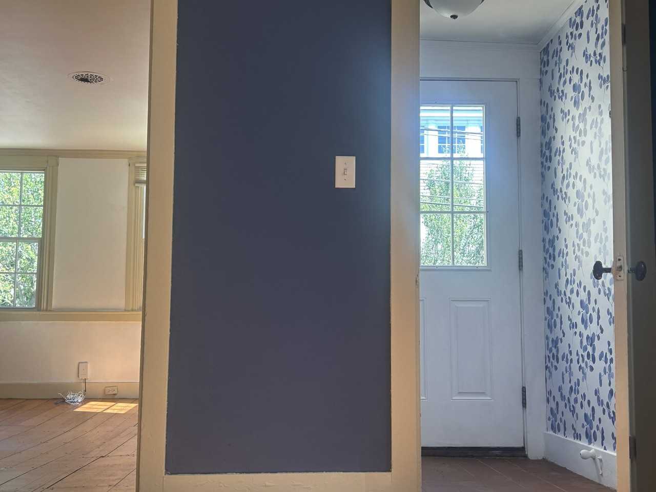 35 Noble St #1 - Photo 3 of 10