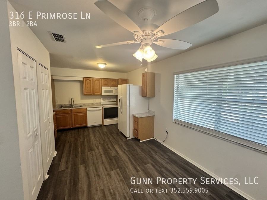 316 E Primrose Ln - Photo 3 of 16