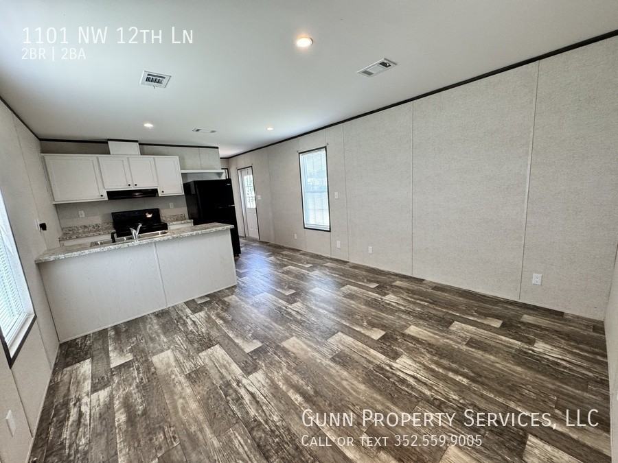 1101 Nw 12th Ln - Photo 3 of 15