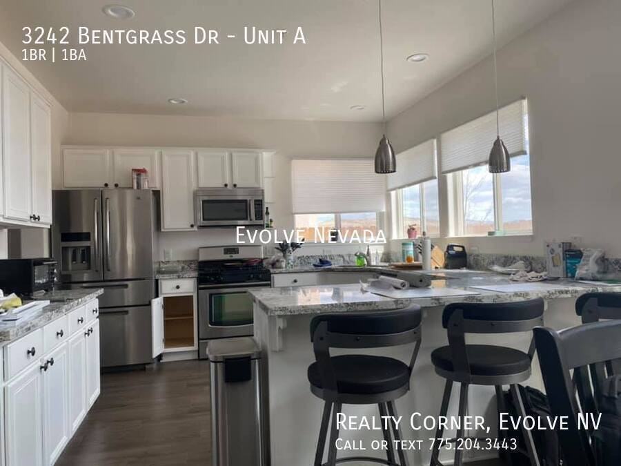 3242 Bentgrass Dr #A - Photo 2 of 9
