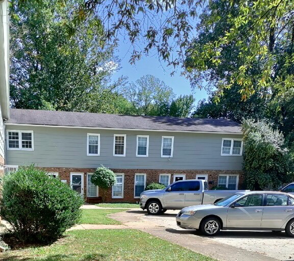 3214 Martin Ave - Photo 4 of 15