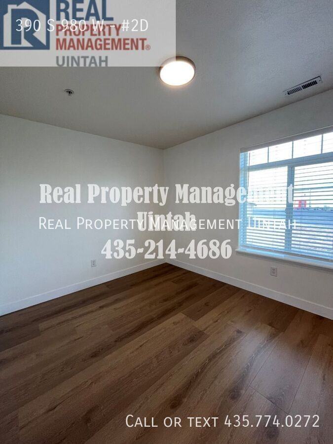 390 S 980 W #2D - Photo 7 of 17