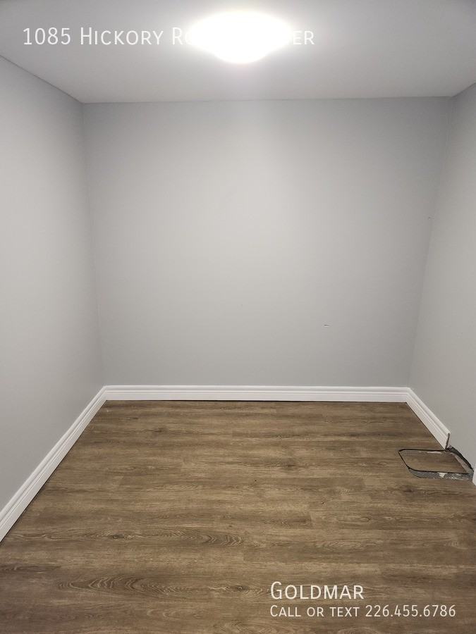1085 Hickory Rd - Photo 4 of 11