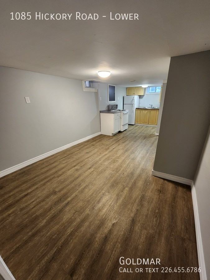 1085 Hickory Rd - Photo 7 of 11