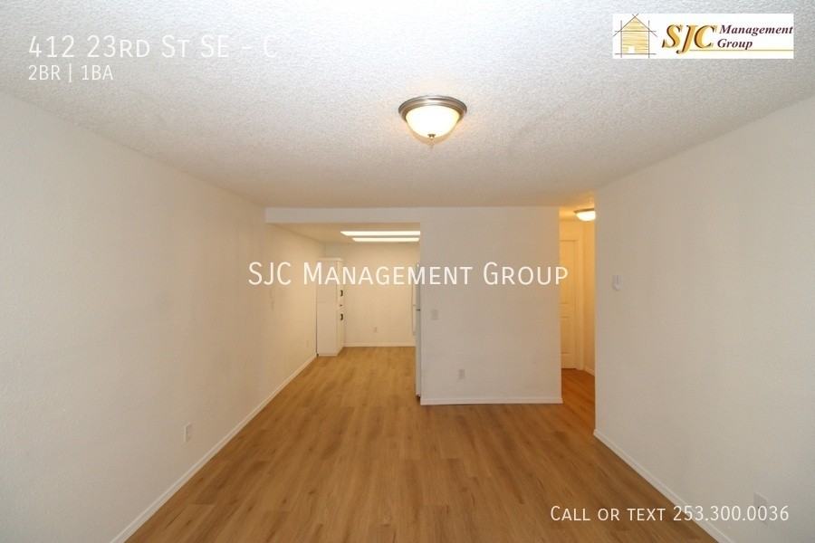 412 23rd St Se #C - Photo 4 of 10