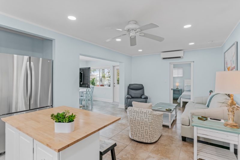 14827 N Bayshore Dr - Photo 6 of 39