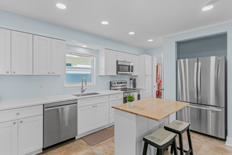 14827 N Bayshore Dr - Photo 7 of 39