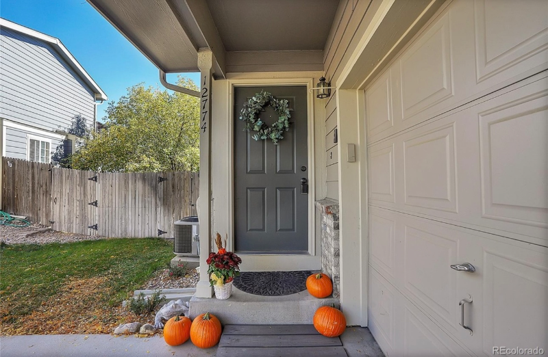 12774 Fairfax St - Photo 3 of 24
