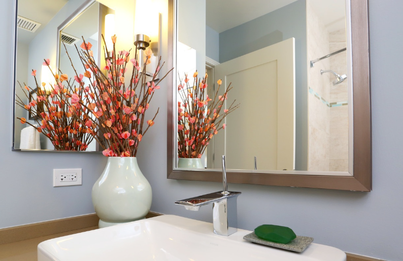 369 W Hubbard St - Photo 6 of 20