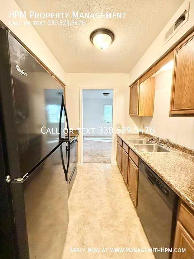 408 W Maple St #408WMAPLEB - Photo 5 of 8