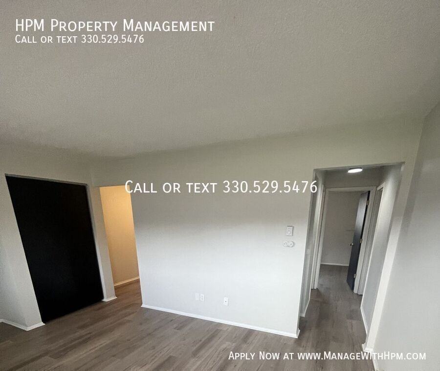1015 Howe Ave #7 - Photo 2 of 10