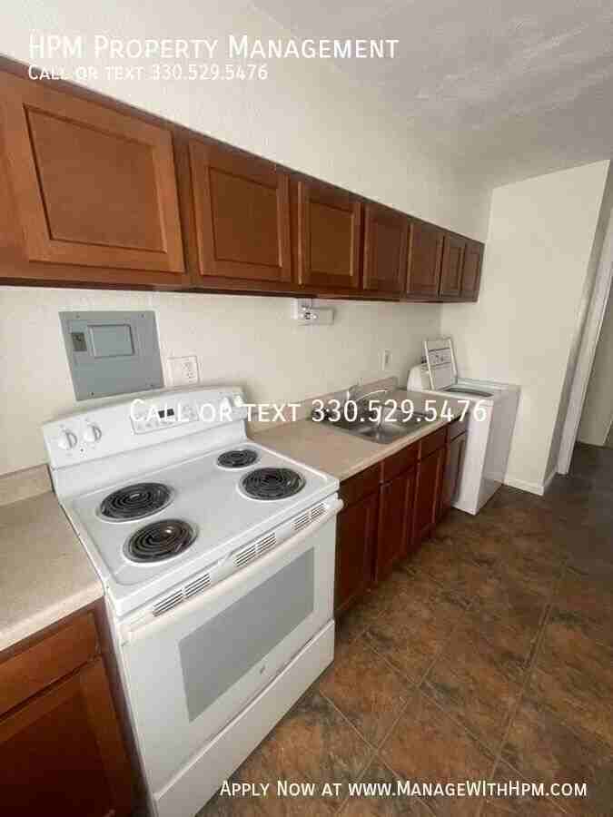 20580 Lorain Rd - 20588 Lorain Rd #17 - Photo 4 of 7