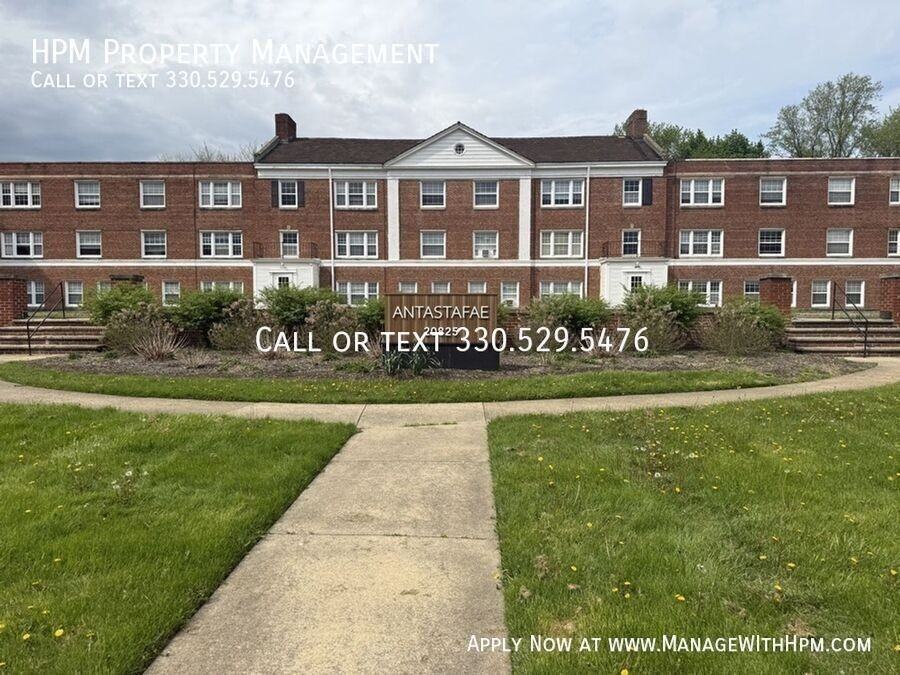 20835 Chagrin Blvd