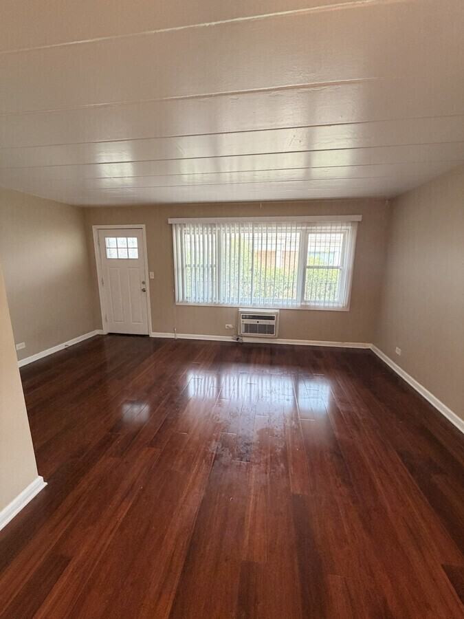 5152 Fairview Ave #6 - Photo 6 of 10