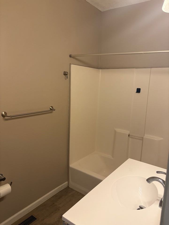 4507 S Harmon St #1 - Photo 4 of 11
