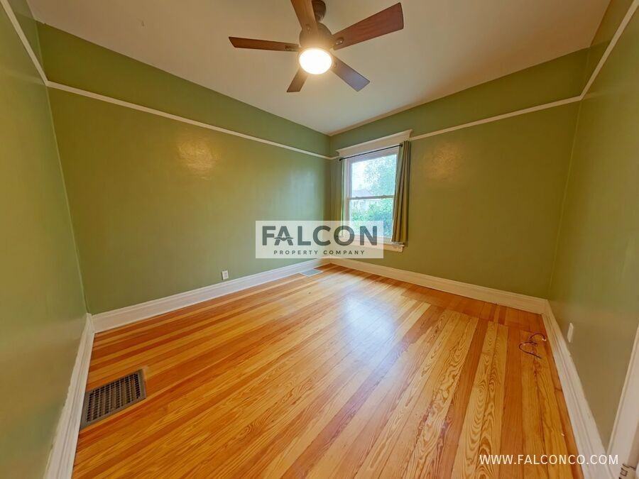 1108 N Institute St - Photo 7 of 16