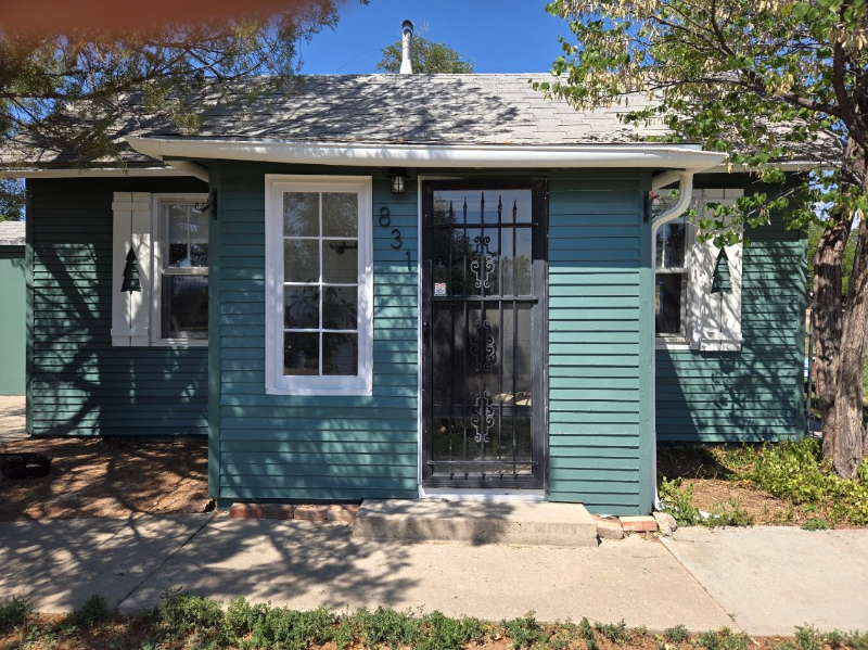 831 Oak Ave - Photo 2 of 20