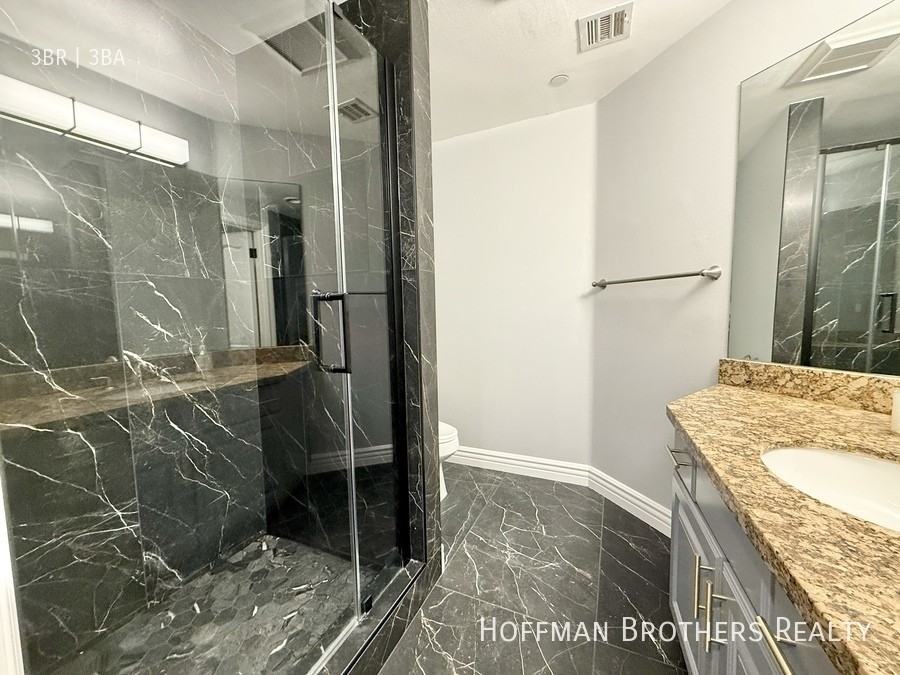 1135 Rexford Dr #102 - Photo 5 of 22