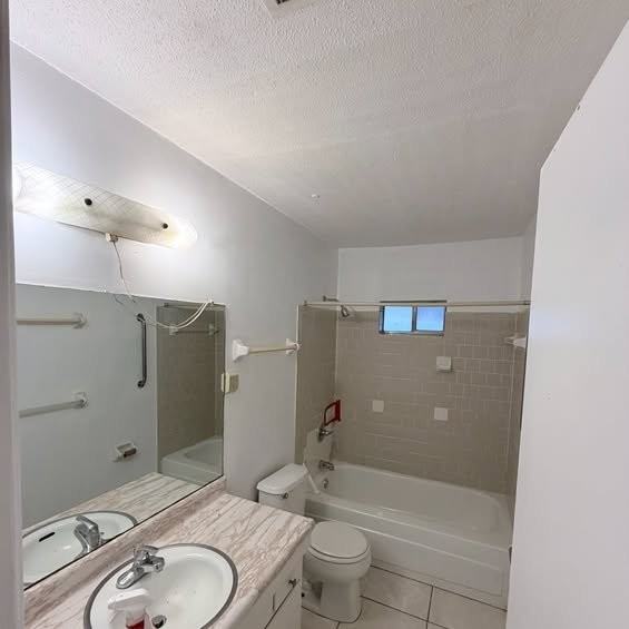 538 Royce St #7A - Photo 4 of 7